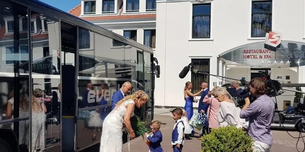 Partybus huren voor bruiloft in IJsselstein